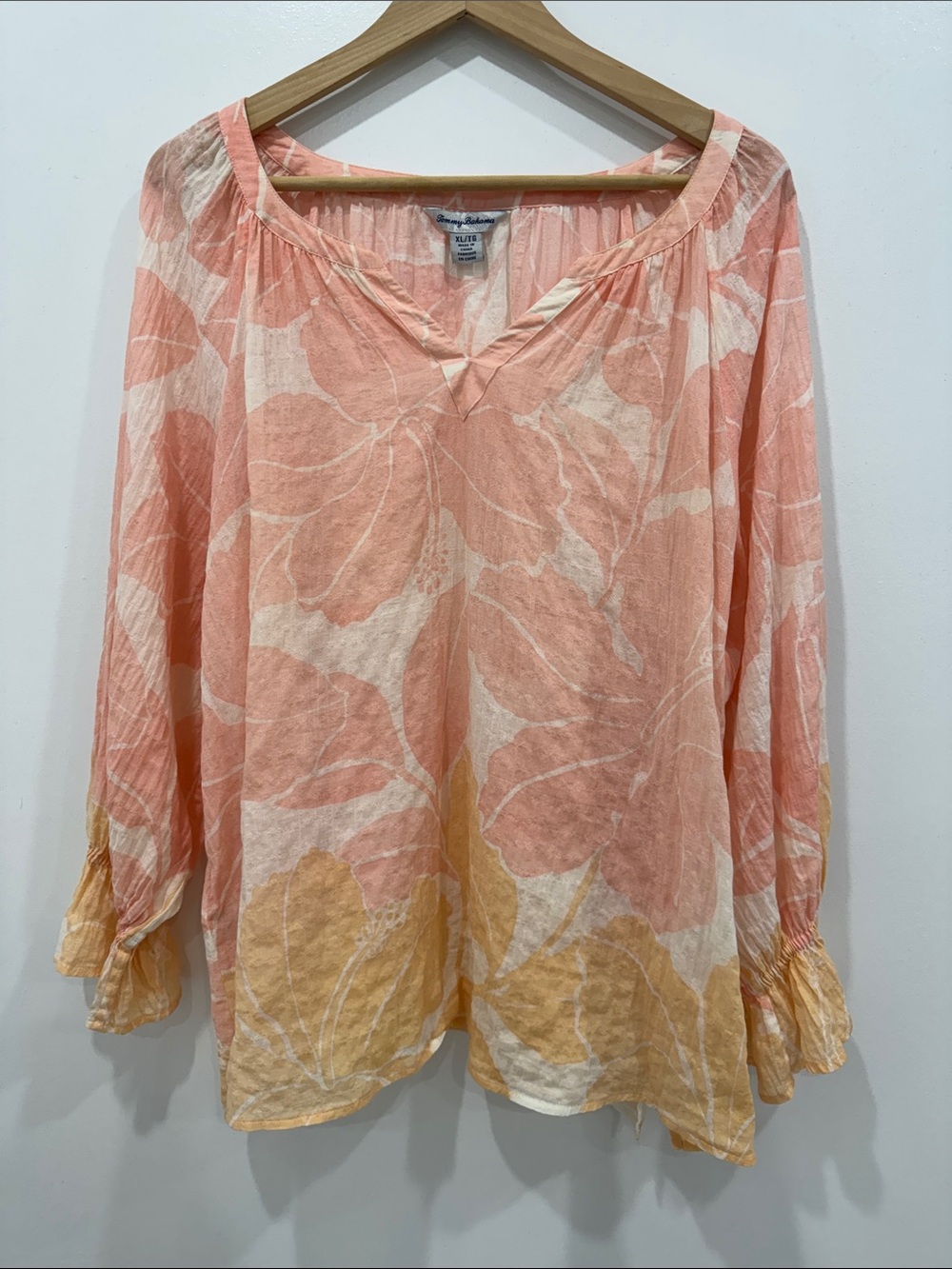 Tommy Bahama Women’s XL Floral V-Neck Tunic Blouse Peach & Gold